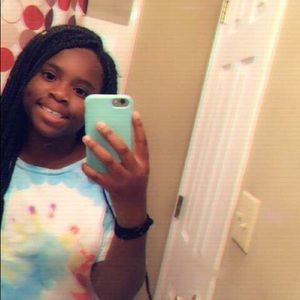 Meet your Posher, Amoya